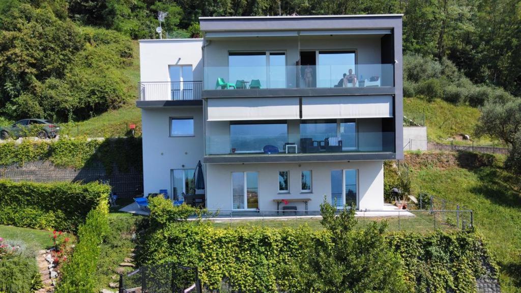 Il Cubo Di Anja Home Of Amazing View Pisogne Exterior foto